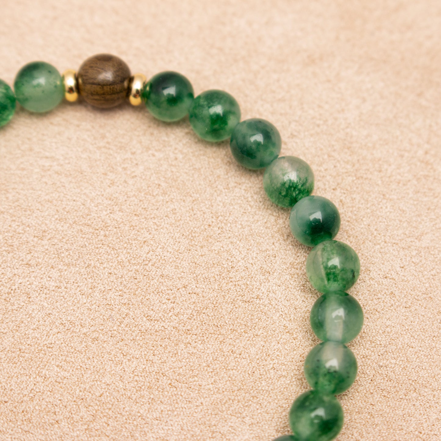 Moss Agate – promote growth and tranquility