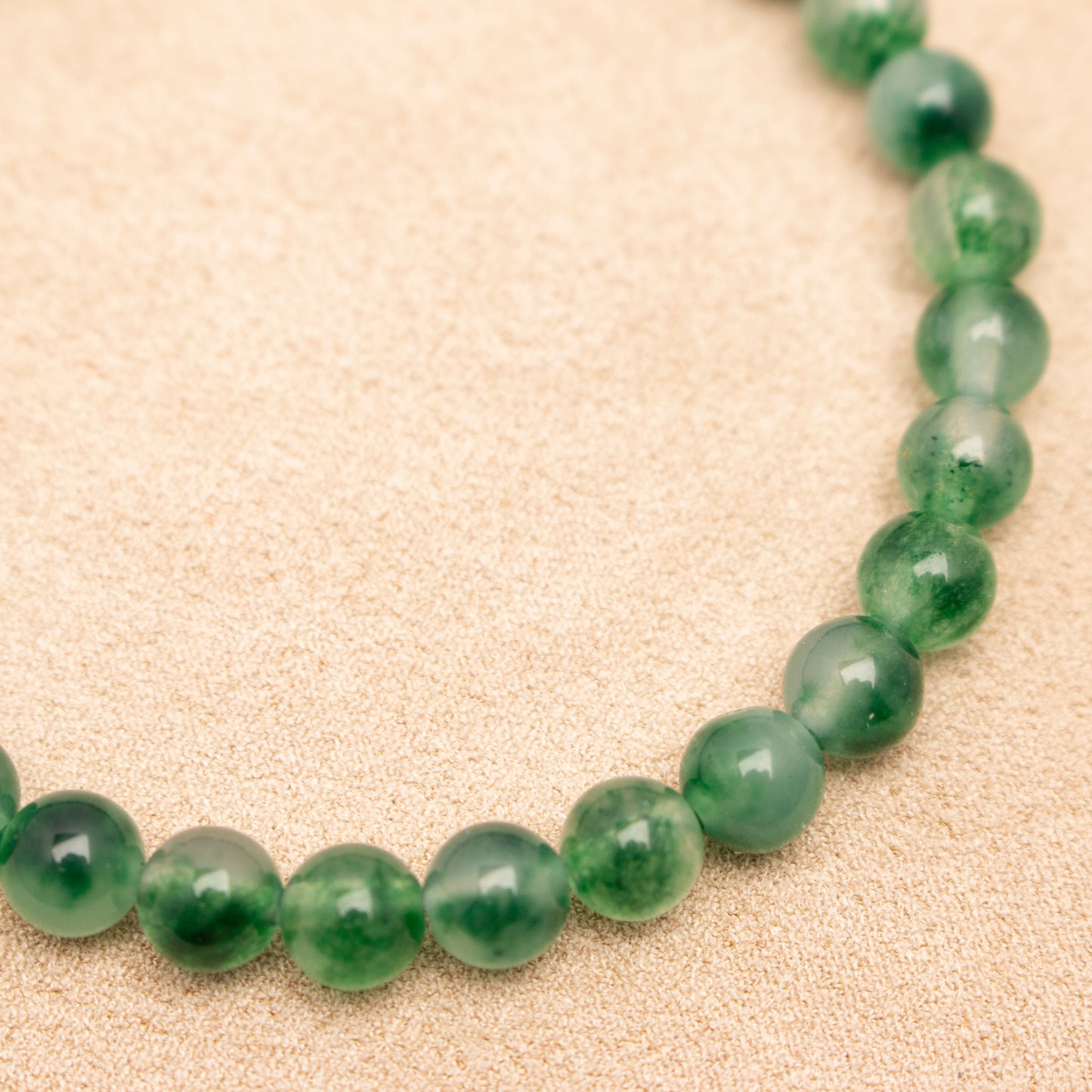 Moss Agate – promote growth and tranquility