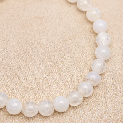 Dragon Vein White Agate – mental clarity, emotional balance, spiritual protection